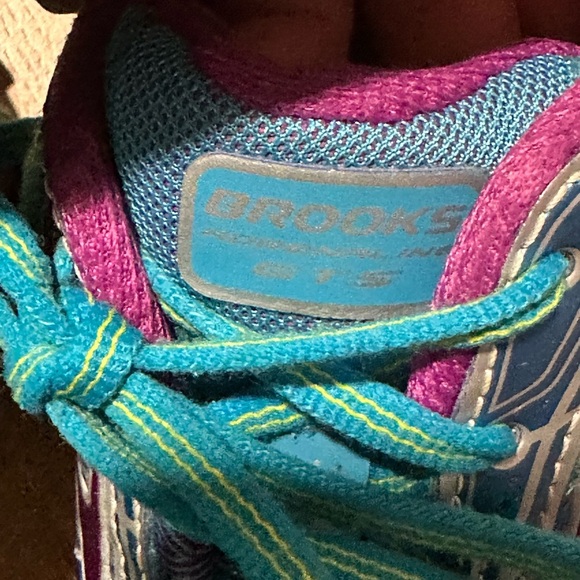 Brooks Women's Blue and Purple Running Shoes size 9 - Picture 4 of 8